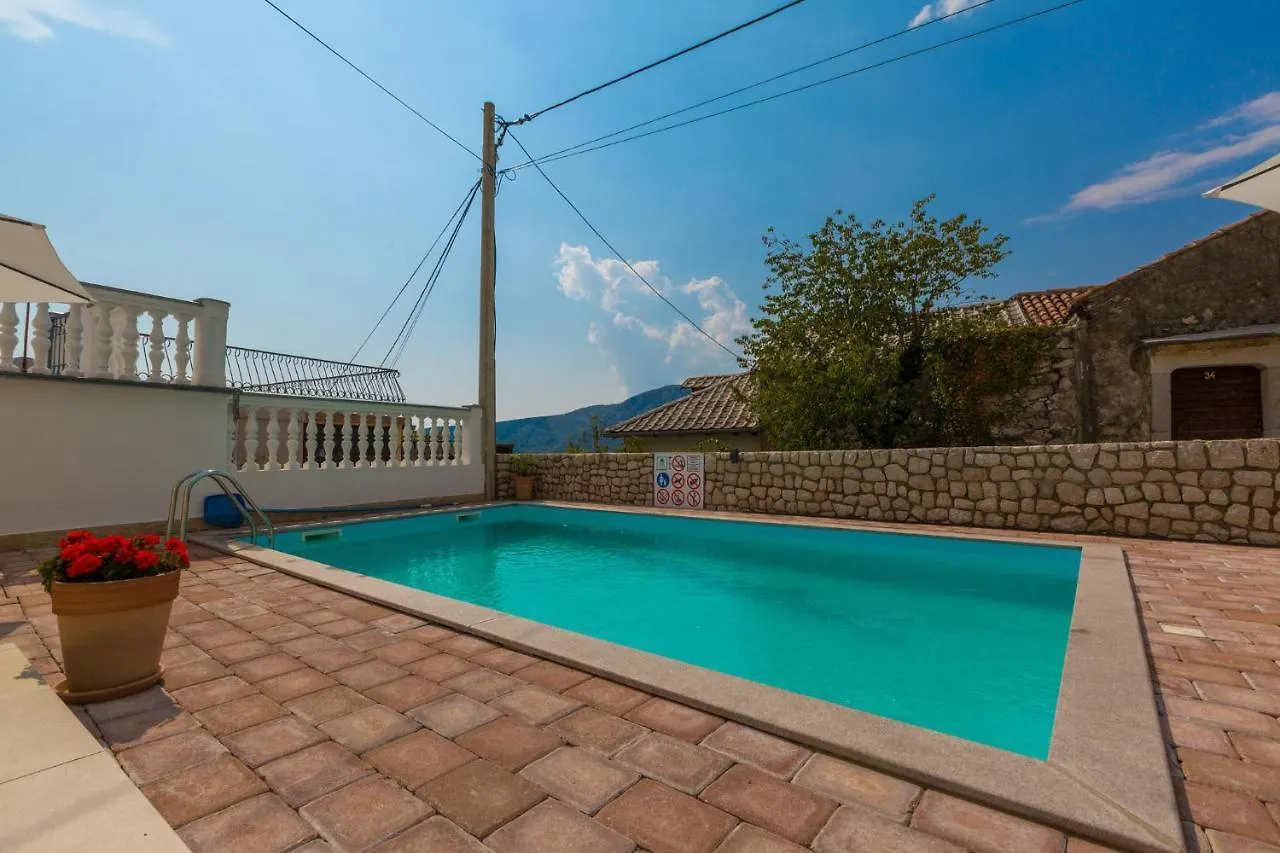 Holiday home Kuca Ujdenica Villa Grizane-Belgrad