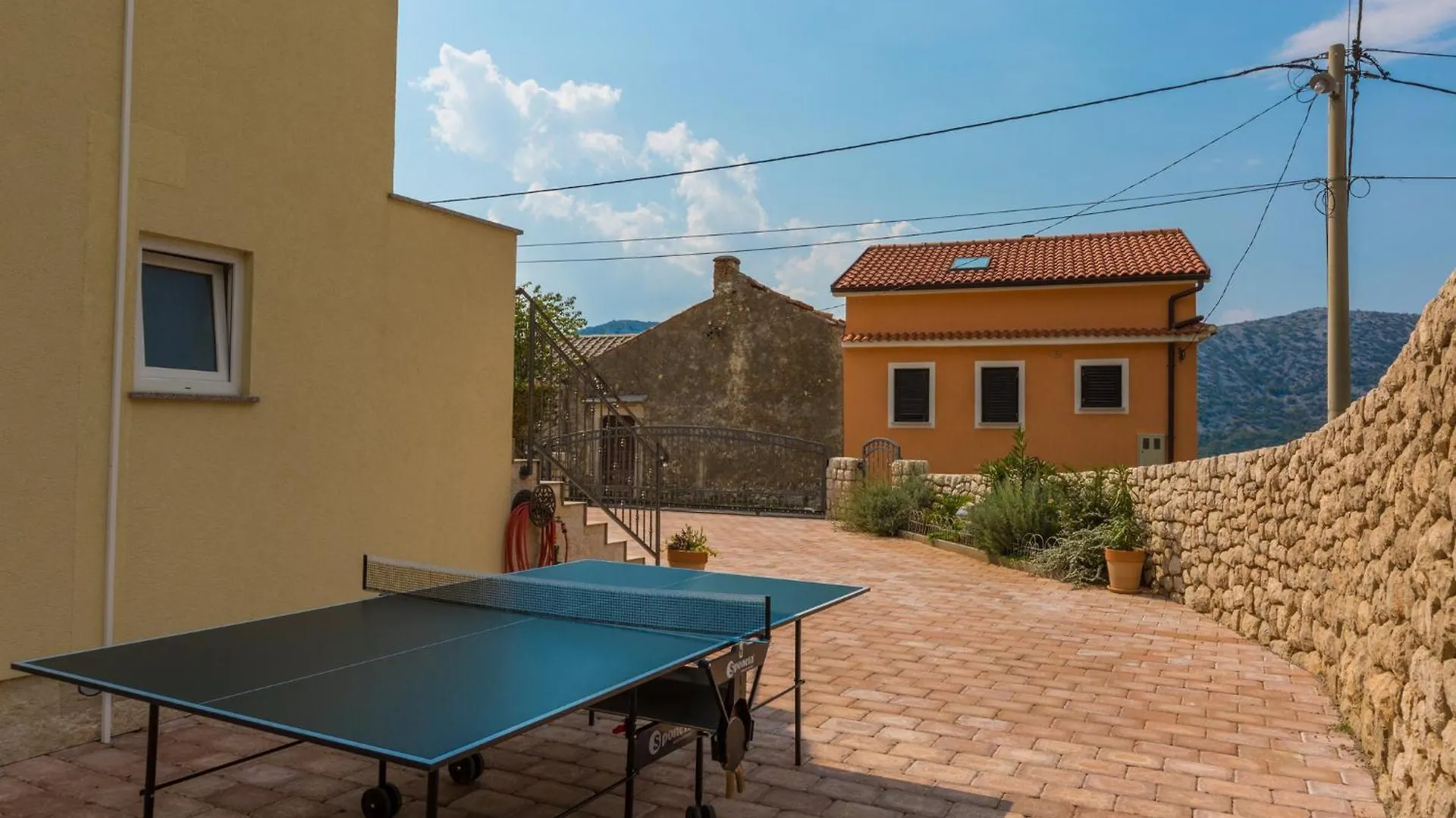 Kuca Ujdenica Villa Grizane-Belgrad 0*,